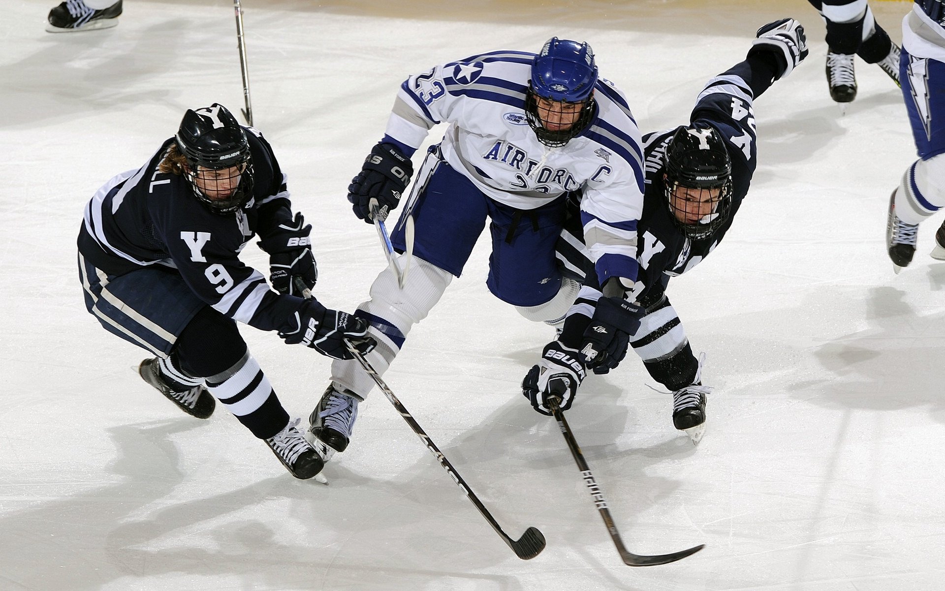 医院职工健康跑 医生护士同场为健康代言